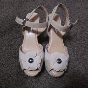 vintage coach heels